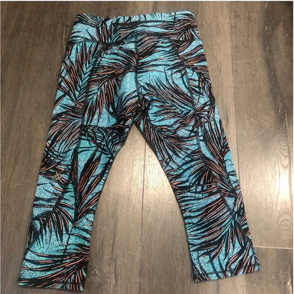 Lululemon Tight Stuff Crop Color - Mini Palm Lace Tofino Teal Multi